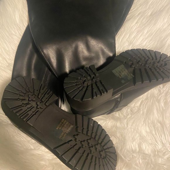 NWT  Torrid Black stretch over the knee pull up boot size 10.5 WW - Picture 3 of 4